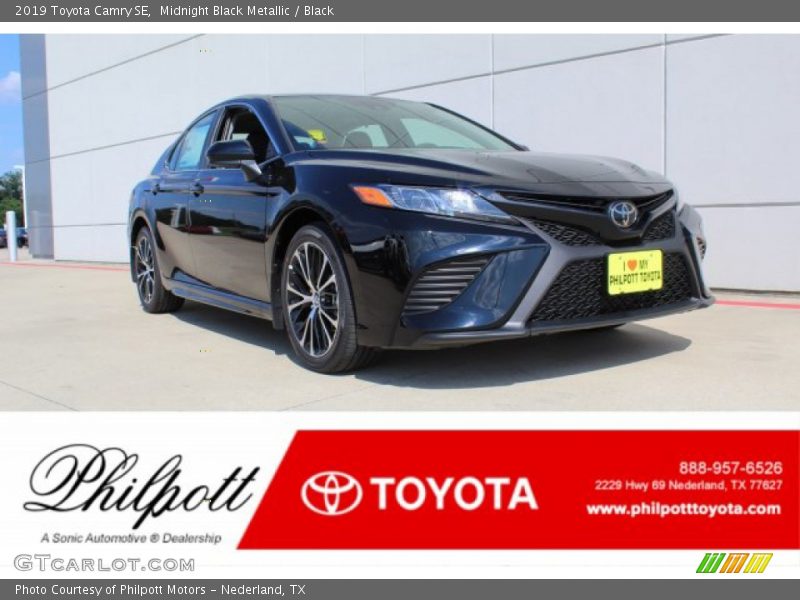 Midnight Black Metallic / Black 2019 Toyota Camry SE