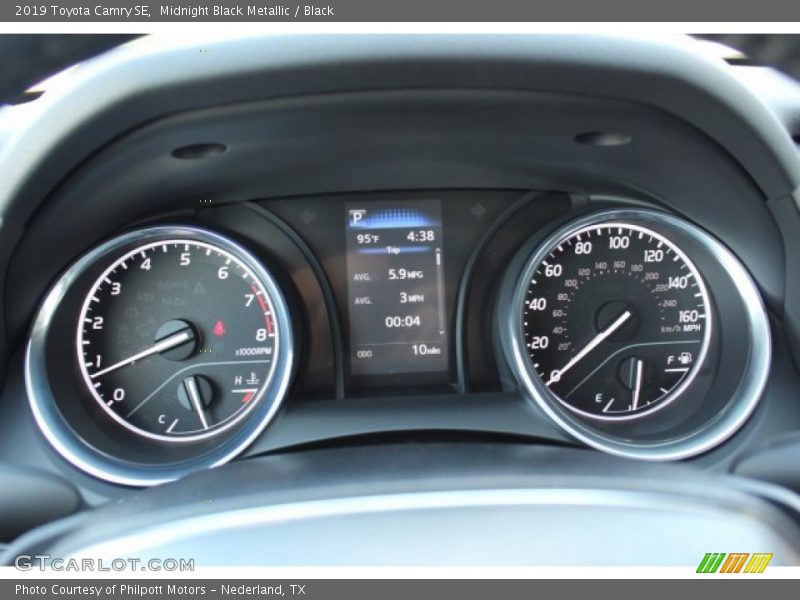 Midnight Black Metallic / Black 2019 Toyota Camry SE