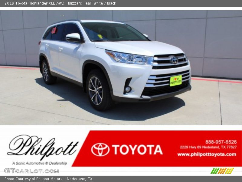 Blizzard Pearl White / Black 2019 Toyota Highlander XLE AWD