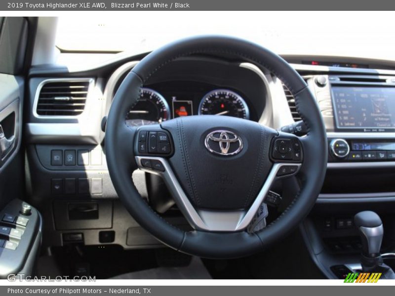 Blizzard Pearl White / Black 2019 Toyota Highlander XLE AWD