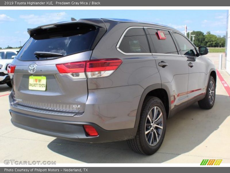 Predawn Gray Mica / Black 2019 Toyota Highlander XLE