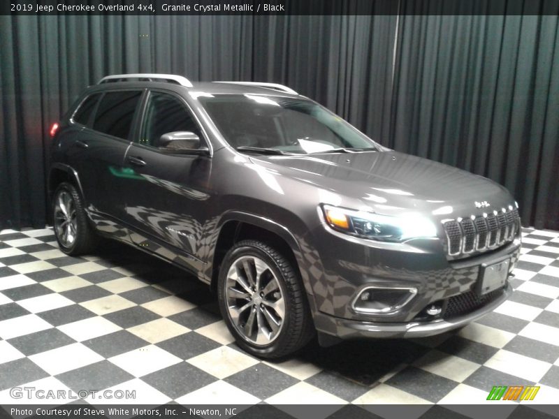 Granite Crystal Metallic / Black 2019 Jeep Cherokee Overland 4x4