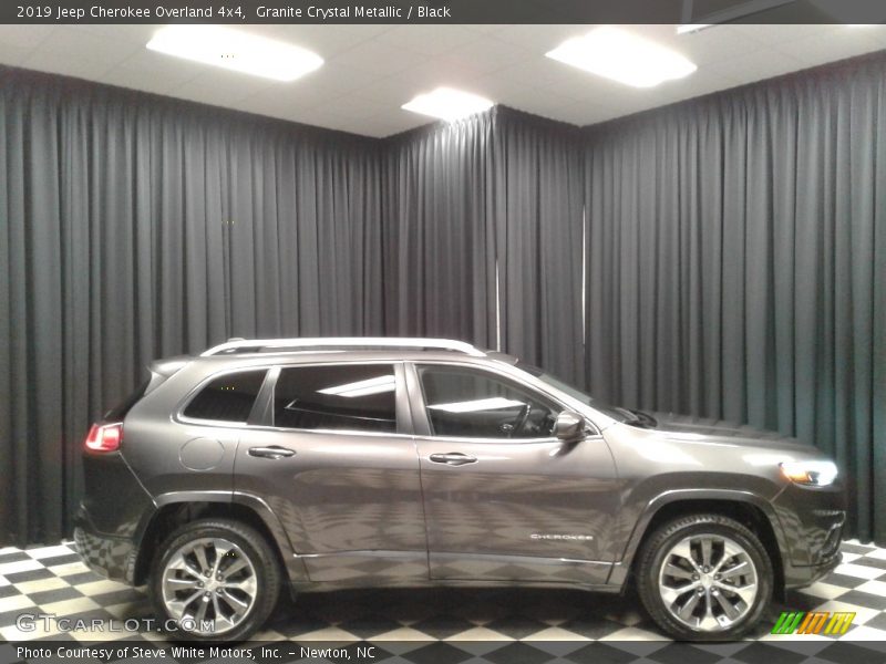 Granite Crystal Metallic / Black 2019 Jeep Cherokee Overland 4x4
