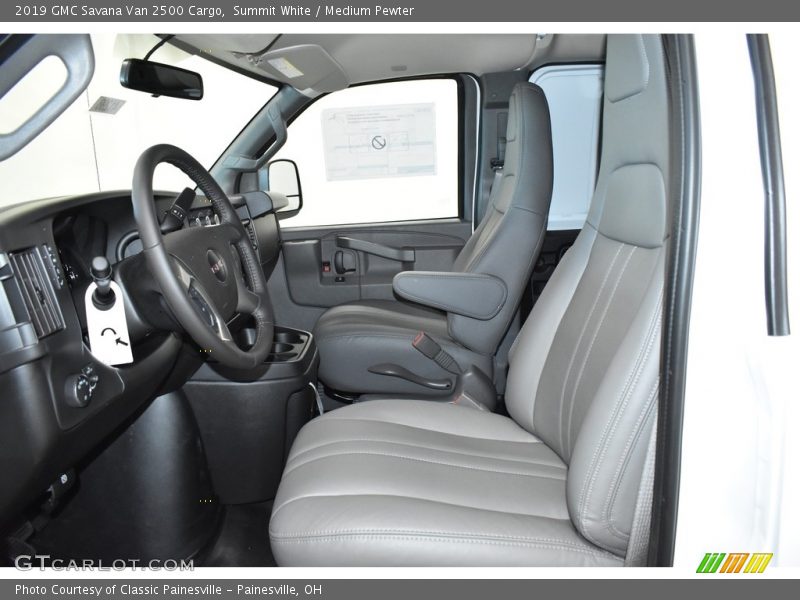 Summit White / Medium Pewter 2019 GMC Savana Van 2500 Cargo