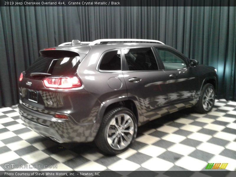 Granite Crystal Metallic / Black 2019 Jeep Cherokee Overland 4x4