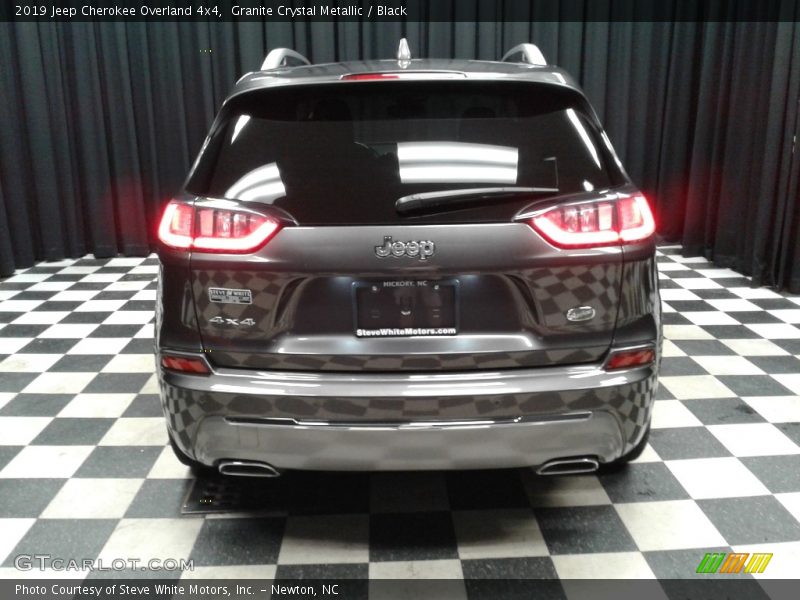 Granite Crystal Metallic / Black 2019 Jeep Cherokee Overland 4x4