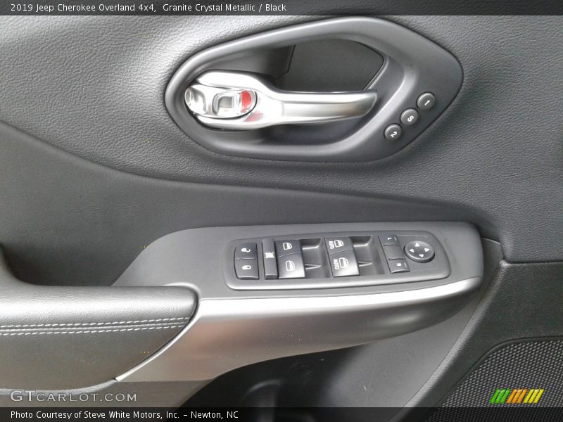 Granite Crystal Metallic / Black 2019 Jeep Cherokee Overland 4x4