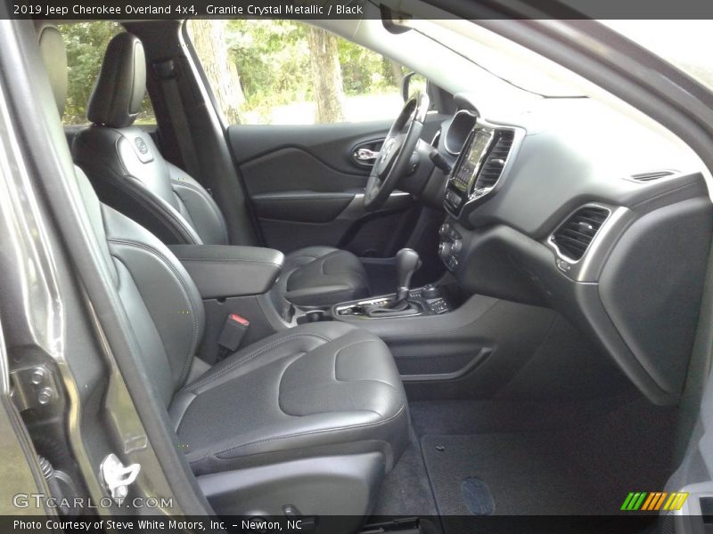 Granite Crystal Metallic / Black 2019 Jeep Cherokee Overland 4x4
