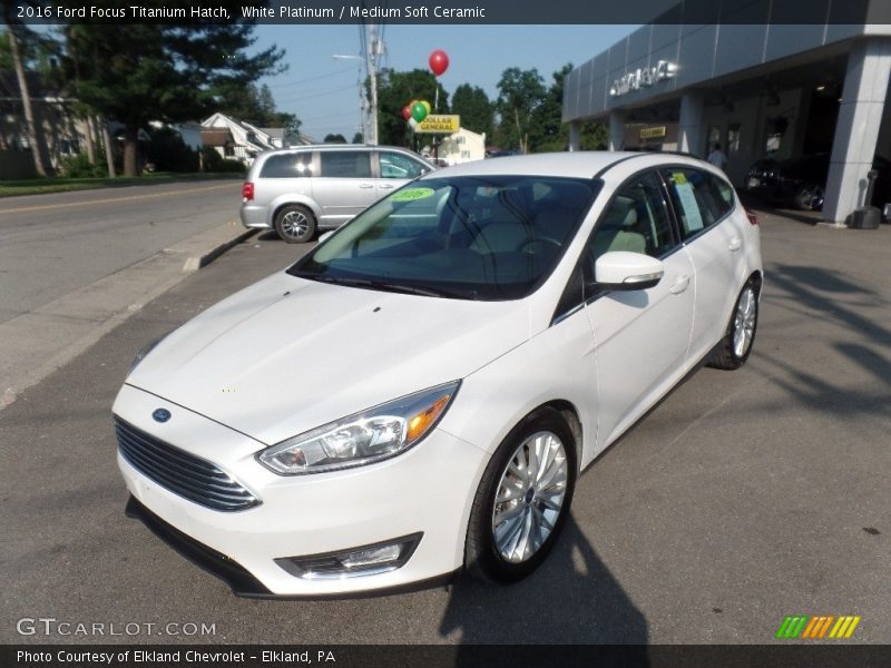 White Platinum / Medium Soft Ceramic 2016 Ford Focus Titanium Hatch
