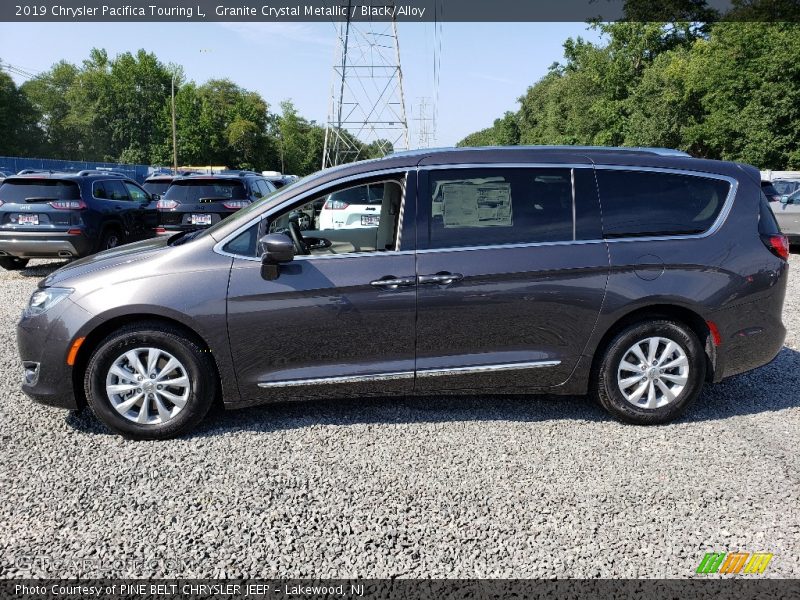 Granite Crystal Metallic / Black/Alloy 2019 Chrysler Pacifica Touring L