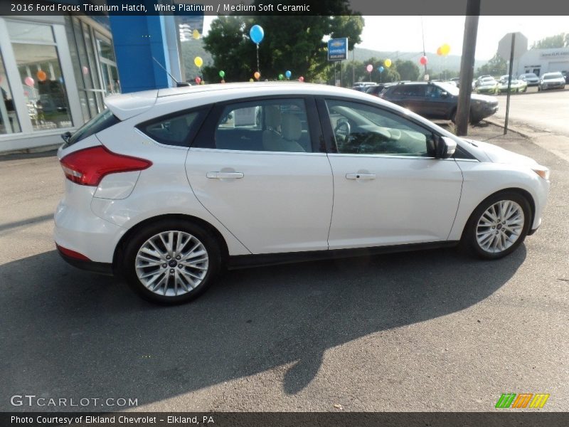 White Platinum / Medium Soft Ceramic 2016 Ford Focus Titanium Hatch