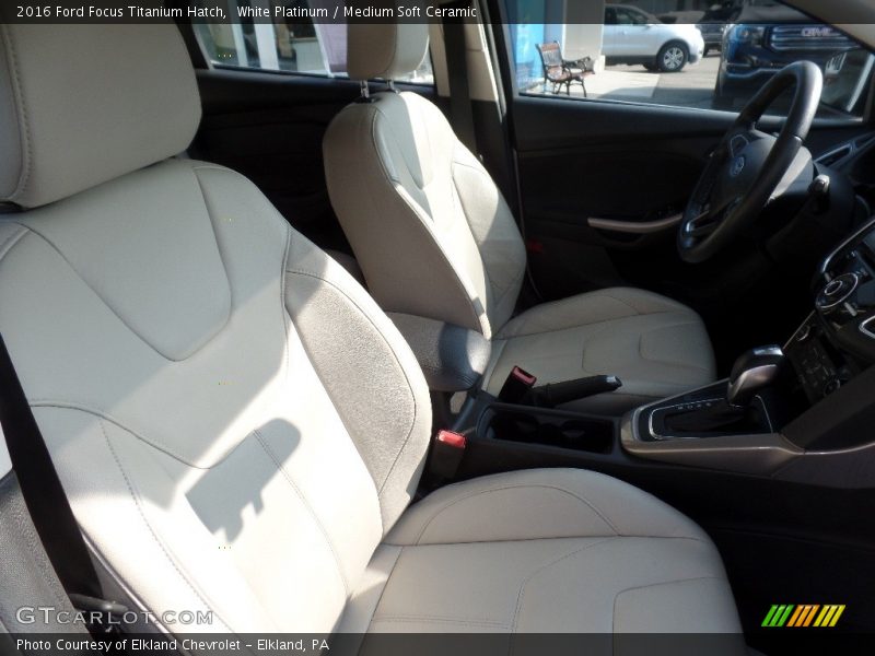 White Platinum / Medium Soft Ceramic 2016 Ford Focus Titanium Hatch
