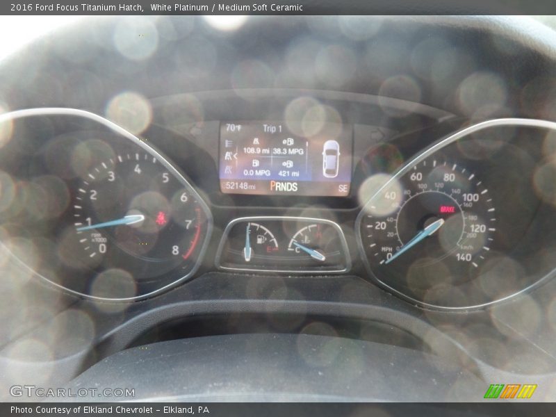 White Platinum / Medium Soft Ceramic 2016 Ford Focus Titanium Hatch