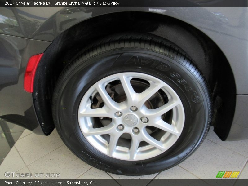Granite Crystal Metallic / Black/Alloy 2017 Chrysler Pacifica LX