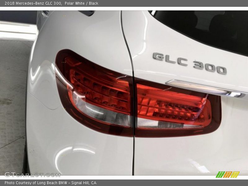 Polar White / Black 2018 Mercedes-Benz GLC 300