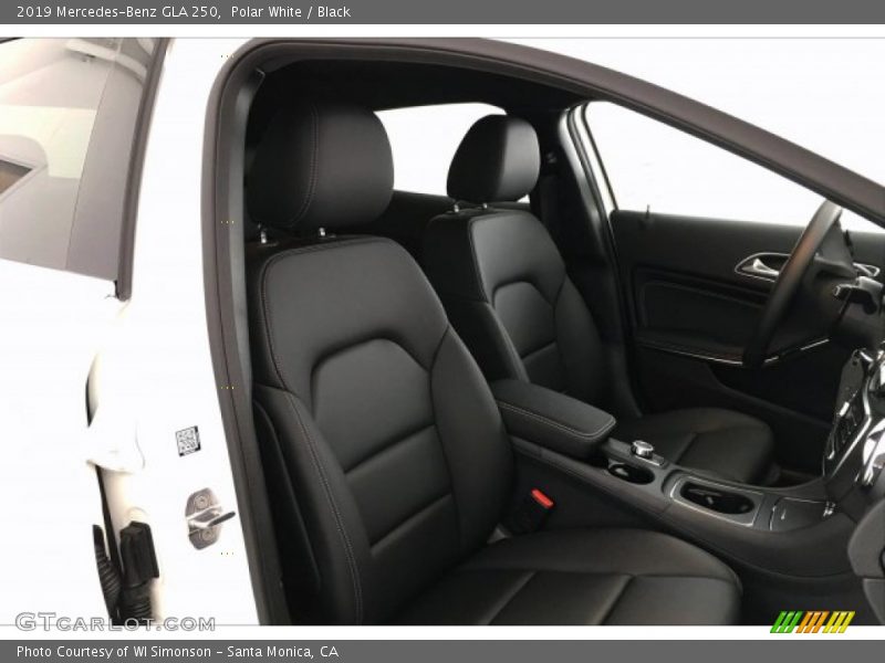 Polar White / Black 2019 Mercedes-Benz GLA 250