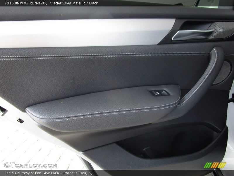 Glacier Silver Metallic / Black 2016 BMW X3 xDrive28i