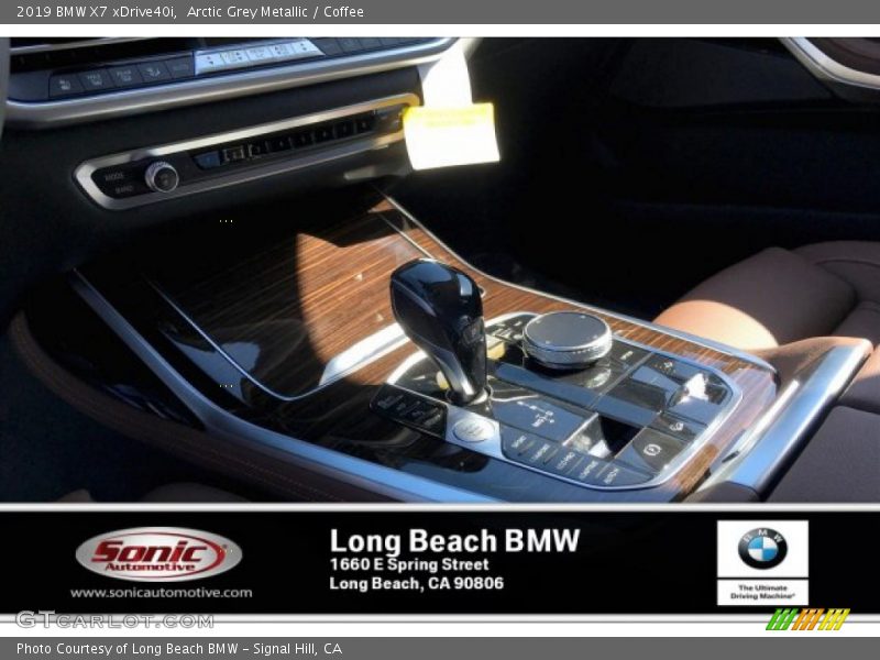 Arctic Grey Metallic / Coffee 2019 BMW X7 xDrive40i