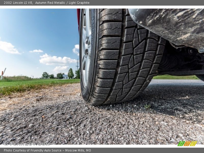 Autumn Red Metallic / Light Graphite 2002 Lincoln LS V8
