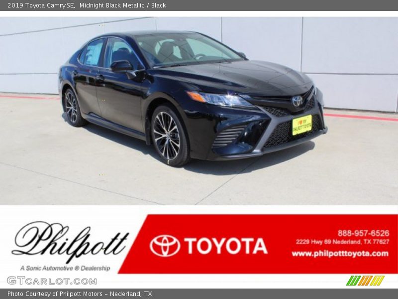Midnight Black Metallic / Black 2019 Toyota Camry SE