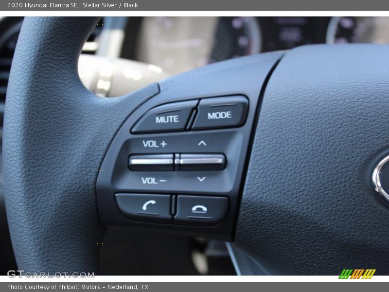 Stellar Silver / Black 2020 Hyundai Elantra SE