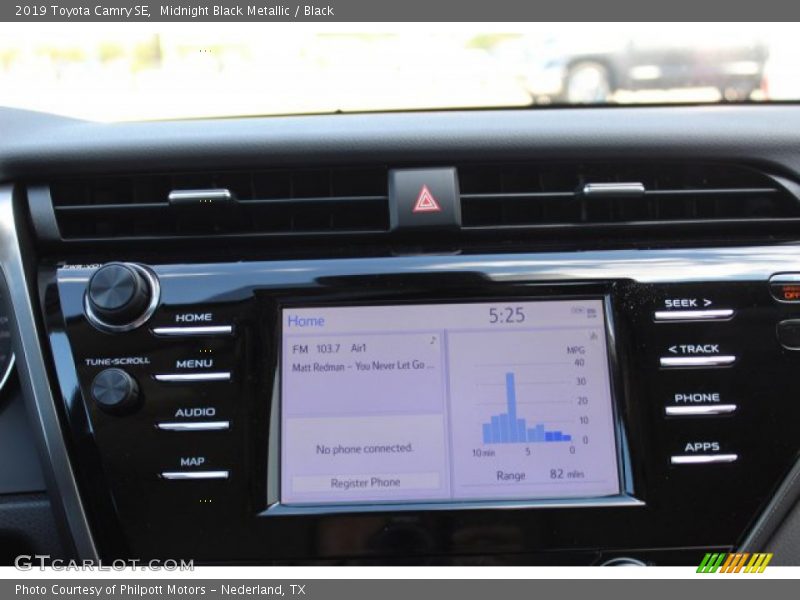 Midnight Black Metallic / Black 2019 Toyota Camry SE