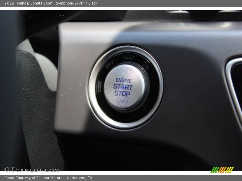 Symphony Silver / Black 2019 Hyundai Sonata Sport