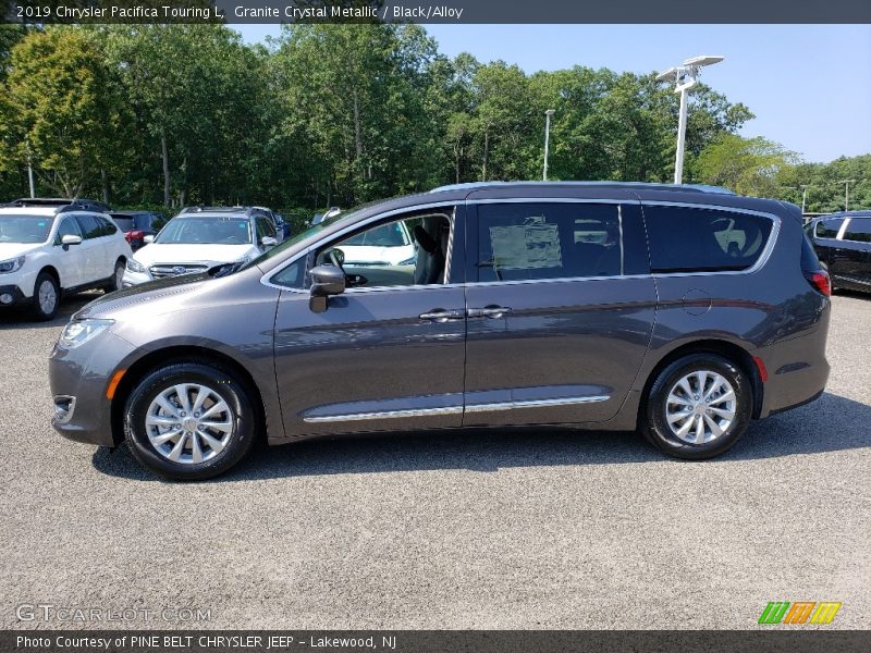 Granite Crystal Metallic / Black/Alloy 2019 Chrysler Pacifica Touring L