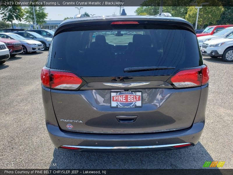 Granite Crystal Metallic / Black/Alloy 2019 Chrysler Pacifica Touring L