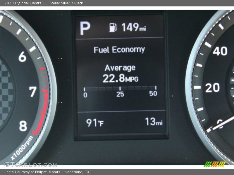 Stellar Silver / Black 2020 Hyundai Elantra SE