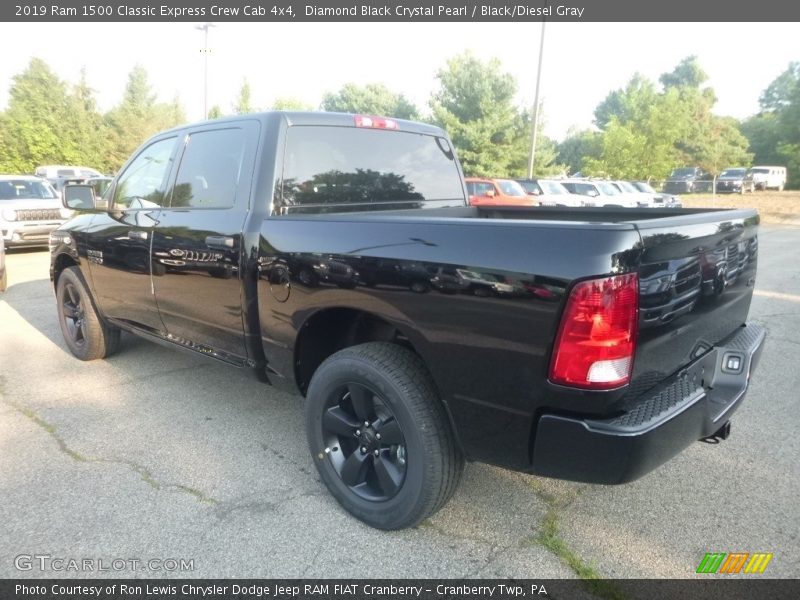 Diamond Black Crystal Pearl / Black/Diesel Gray 2019 Ram 1500 Classic Express Crew Cab 4x4