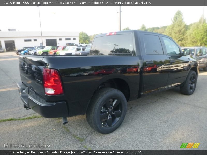Diamond Black Crystal Pearl / Black/Diesel Gray 2019 Ram 1500 Classic Express Crew Cab 4x4