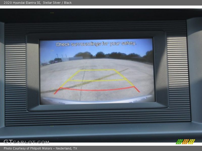 Stellar Silver / Black 2020 Hyundai Elantra SE
