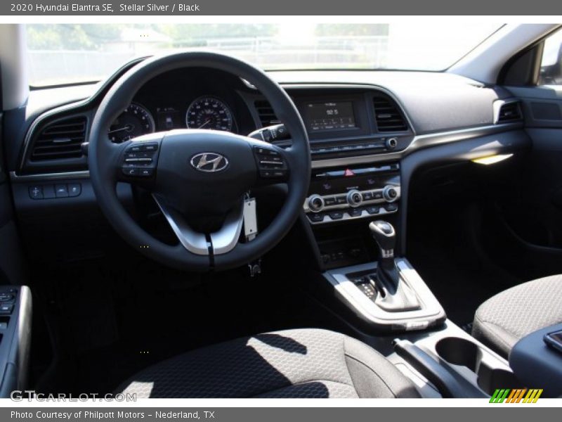 Stellar Silver / Black 2020 Hyundai Elantra SE