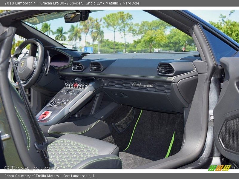 Dashboard of 2018 Huracan LP580-2 Spyder