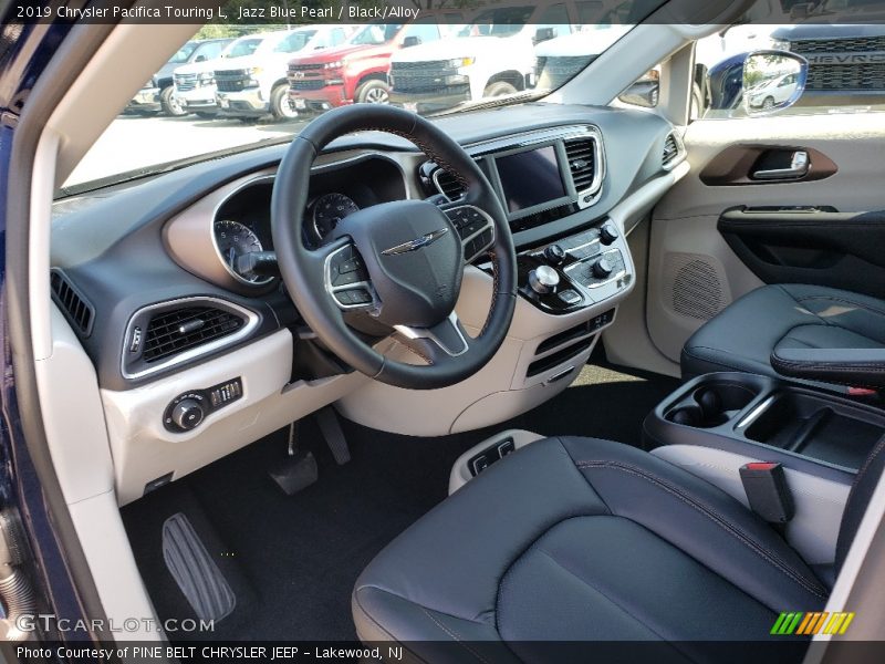 Jazz Blue Pearl / Black/Alloy 2019 Chrysler Pacifica Touring L