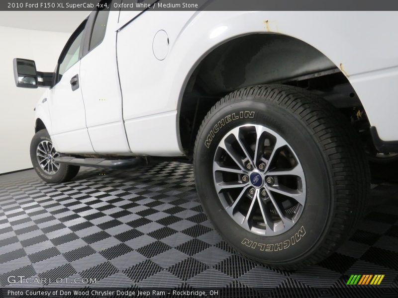 Oxford White / Medium Stone 2010 Ford F150 XL SuperCab 4x4