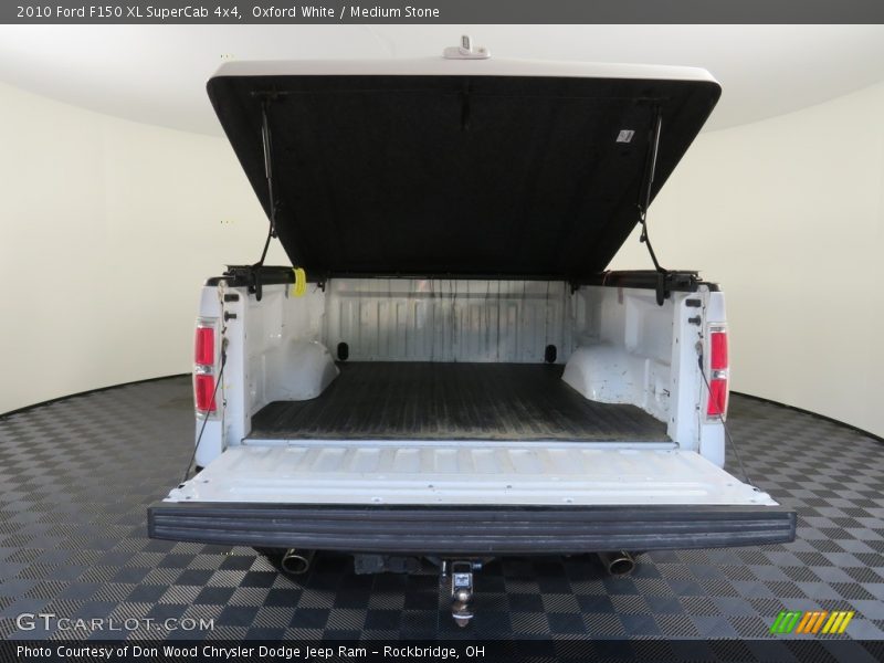 Oxford White / Medium Stone 2010 Ford F150 XL SuperCab 4x4