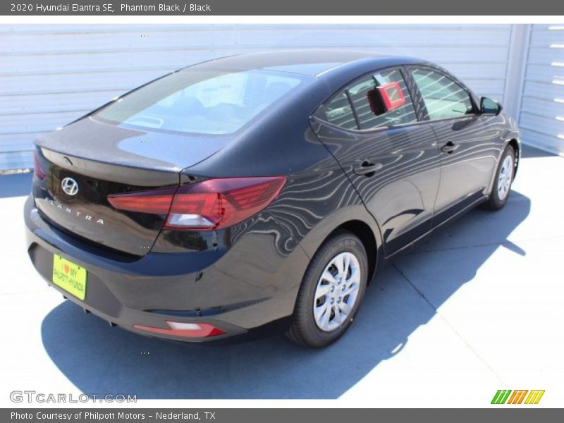 Phantom Black / Black 2020 Hyundai Elantra SE