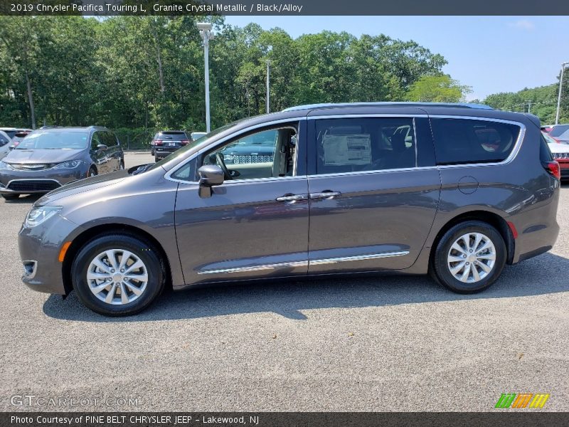 Granite Crystal Metallic / Black/Alloy 2019 Chrysler Pacifica Touring L