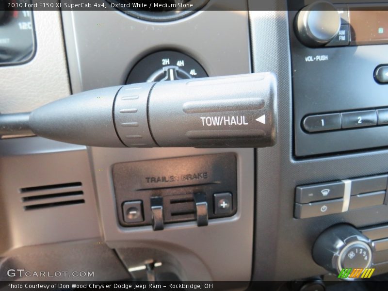 Oxford White / Medium Stone 2010 Ford F150 XL SuperCab 4x4