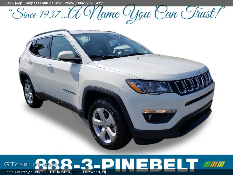 White / Black/Ski Gray 2019 Jeep Compass Latitude 4x4