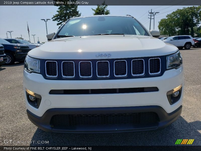 White / Black/Ski Gray 2019 Jeep Compass Latitude 4x4