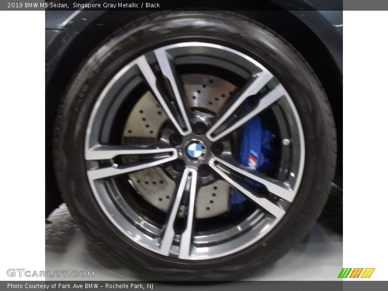 Singapore Gray Metallic / Black 2019 BMW M5 Sedan