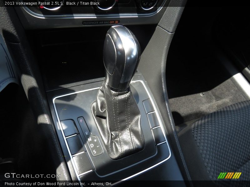 Black / Titan Black 2013 Volkswagen Passat 2.5L S