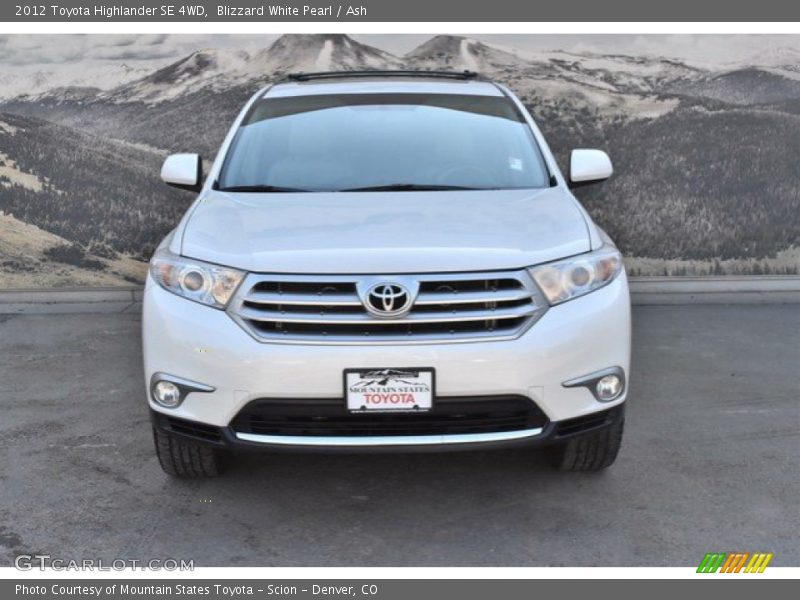 Blizzard White Pearl / Ash 2012 Toyota Highlander SE 4WD