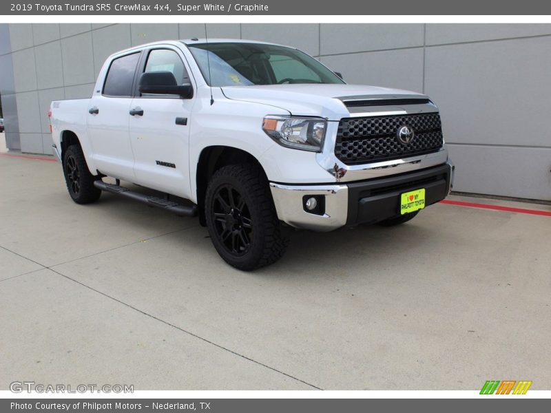Super White / Graphite 2019 Toyota Tundra SR5 CrewMax 4x4