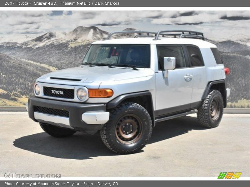 Titanium Metallic / Dark Charcoal 2007 Toyota FJ Cruiser 4WD