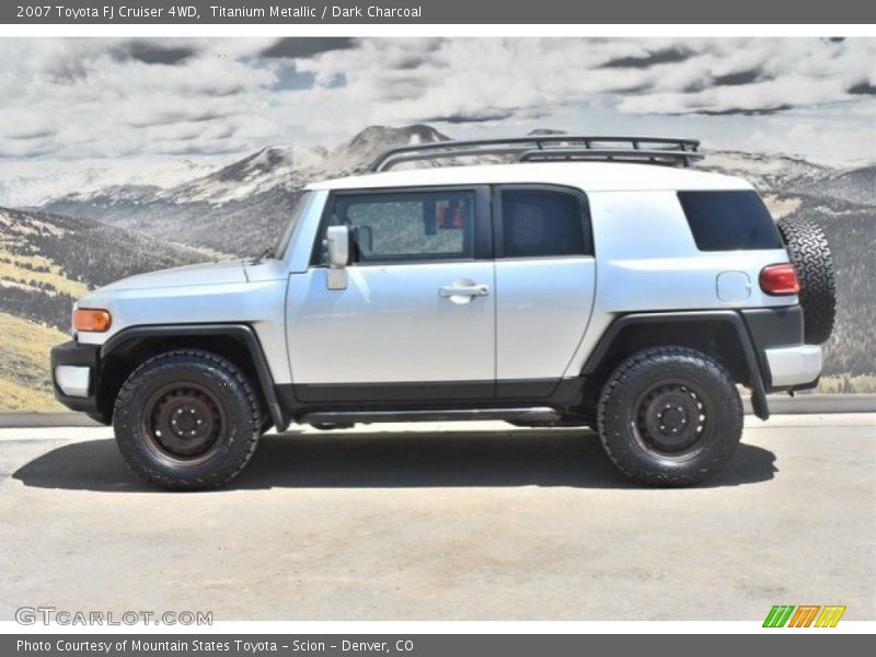 Titanium Metallic / Dark Charcoal 2007 Toyota FJ Cruiser 4WD