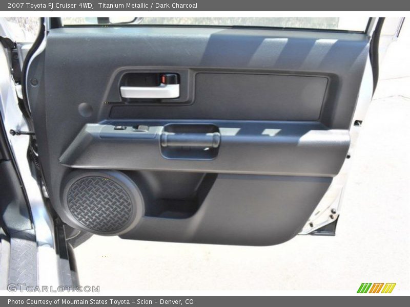 Titanium Metallic / Dark Charcoal 2007 Toyota FJ Cruiser 4WD